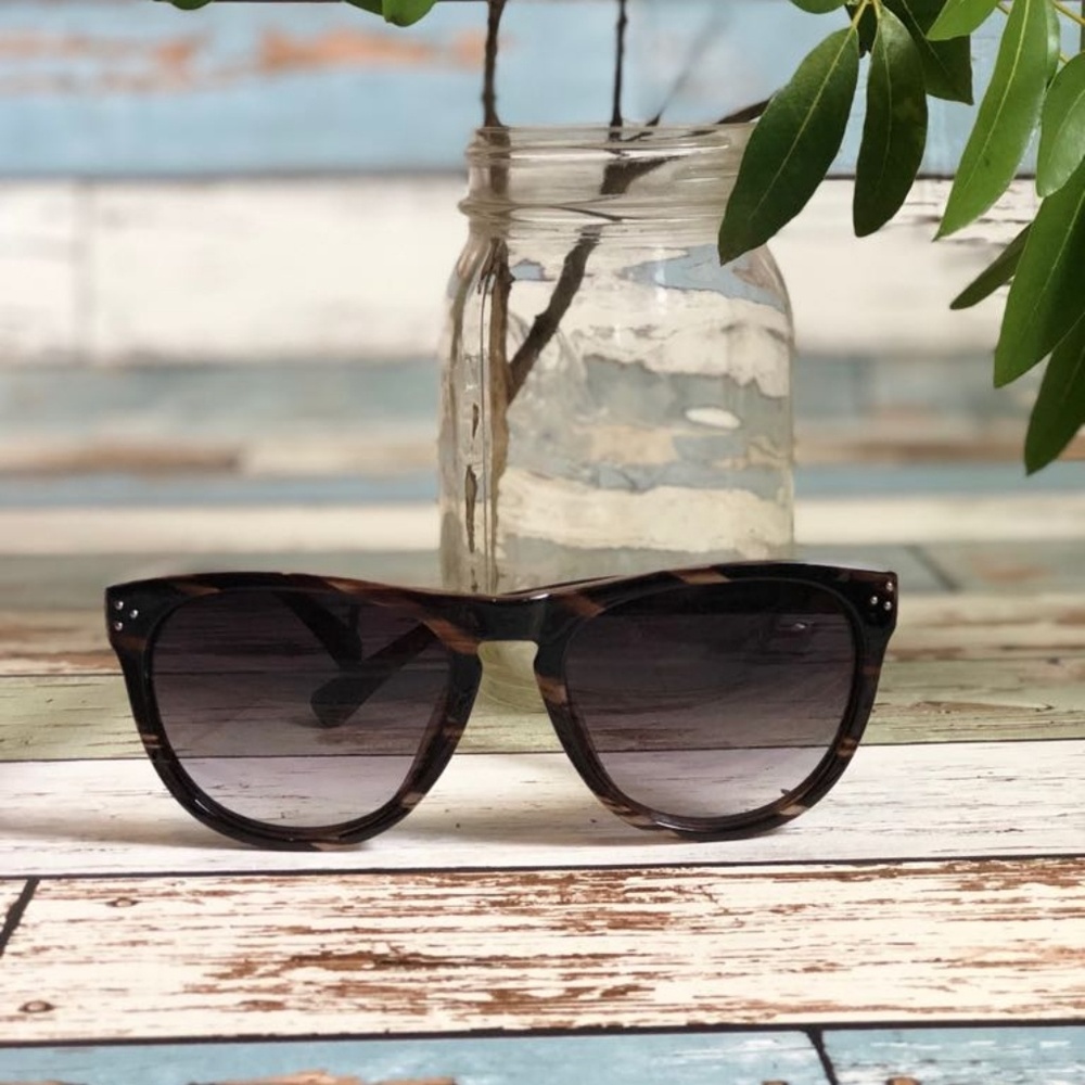 Brown shades